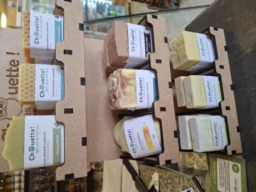 Découvrez les savons artisanaux de Chouette des Savonnettes à la Ferme Le Clavel, Vallesvilles, Ferme Le Clavel